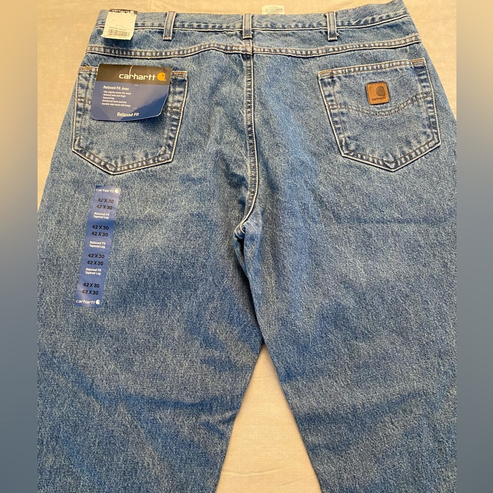 Carhartt Relaxed Fit Men’s Jeans 42x30 Blue Cotton Denim -Med. Wash- New w/ Tags